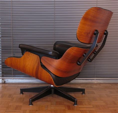 herman miller eames chair fake - vintage Herman Miller Eames chair.